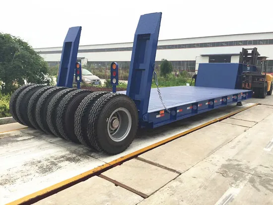 Semi-remorque surbaissée 50 tonnes à 3 essieux avec rampe mécanique neuve à vendre